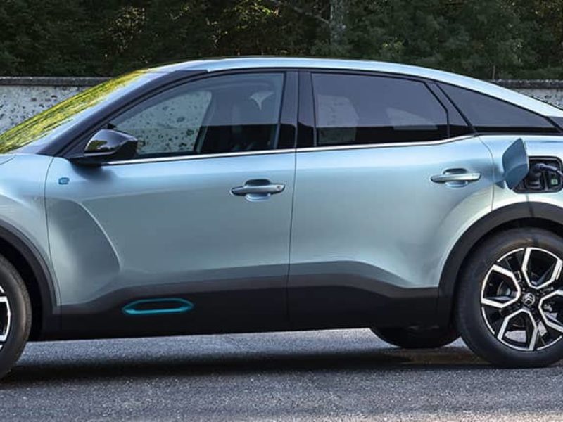 achat voiture Citroën Berline familiale et électrique E-C4 garage Valréas