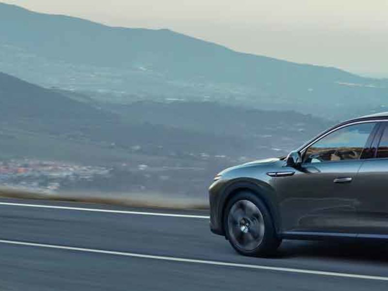 Louer-une-voiture-pour-partir-en-week-end-citroen-valreas