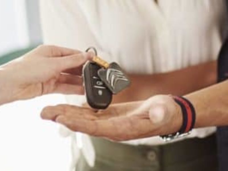 Louer un véhicule en location courte durée à Valréas : La flexibilité Free2move