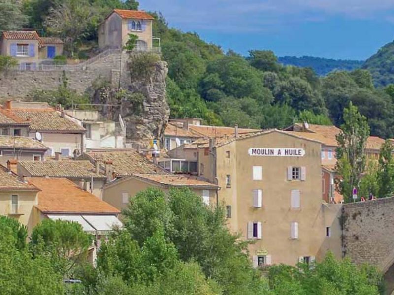 Acheter une voiture d'occasion près de Nyons (26110)
