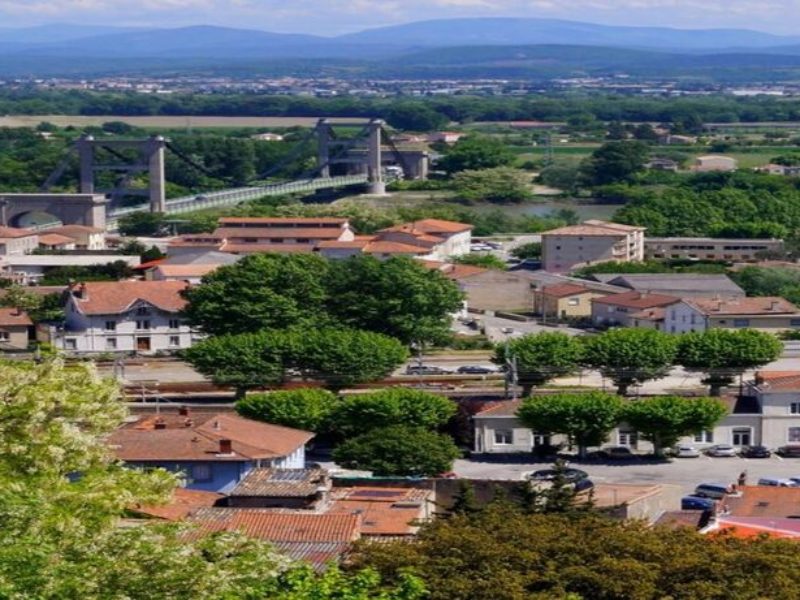 Acheter une voiture d'occasion au Teil (07400)