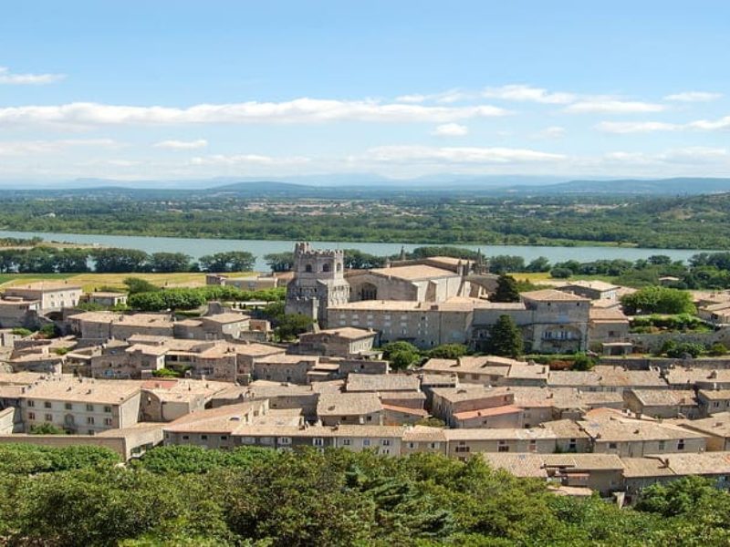 Acheter une voiture neuve près de Viviers (07220)