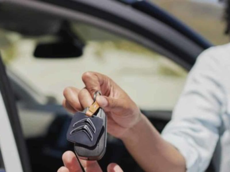 Acheter une voiture électrique d’occasion à Valréas : L'opportunité 2026